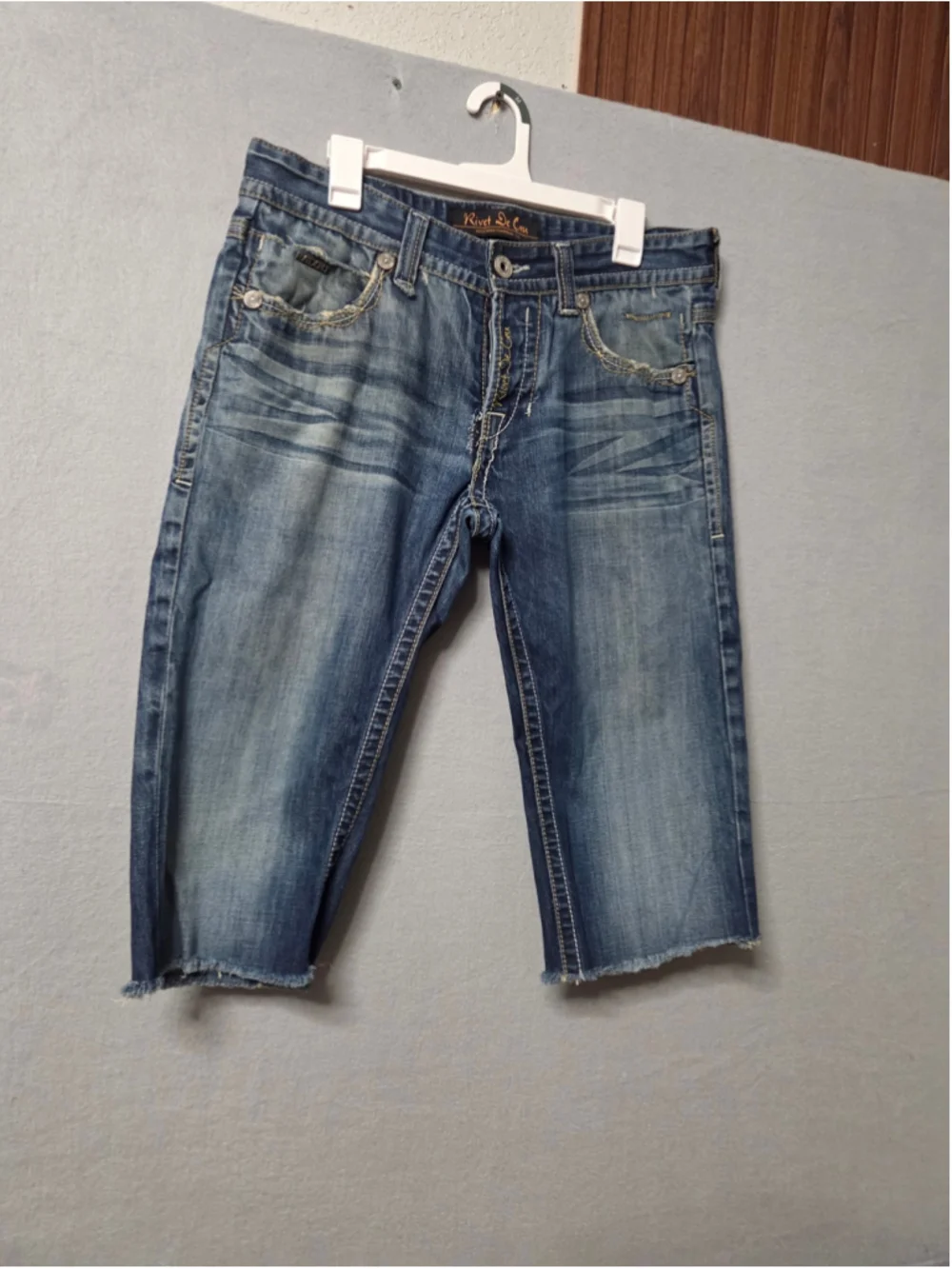 Rivet De Cru Jean Shorts Size 32 Blue White Distressed Raw Hem